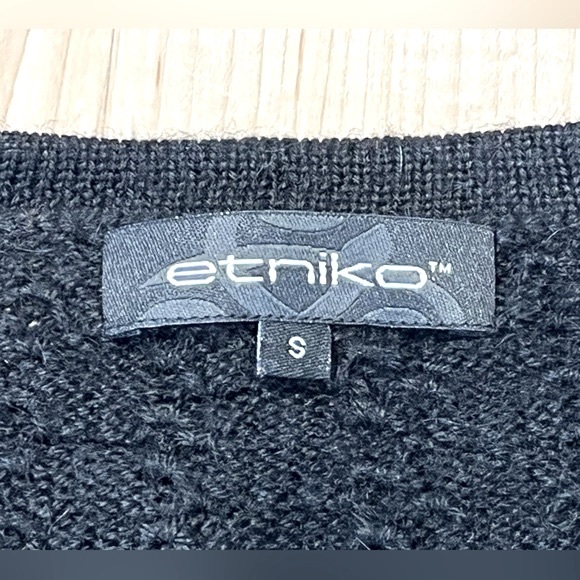 ETNIKO 100% Baby Alpaca Long Sleeve Cardigan Sweater - Black, Size S - Picture 11 of 15